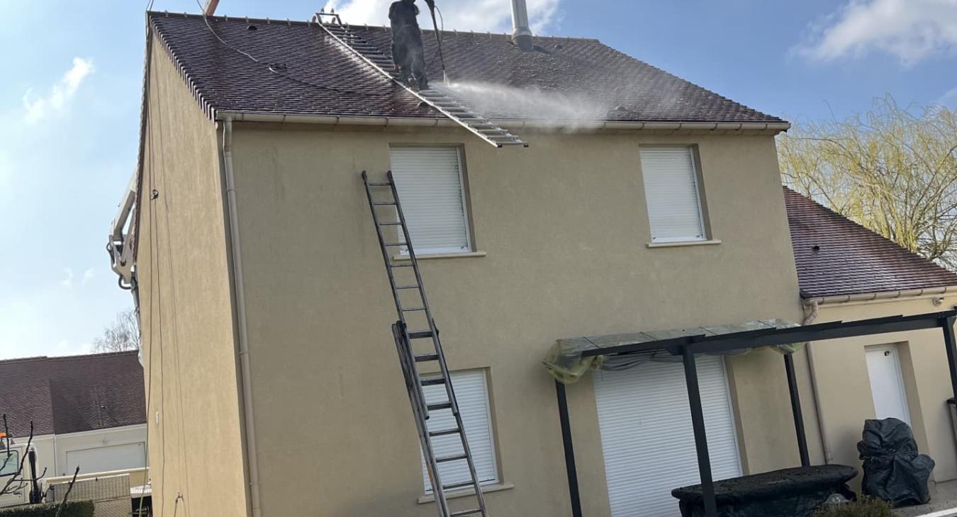 Nettoyage de toiture et façade