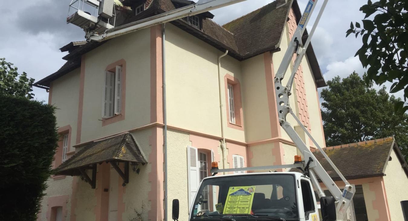 Nettoyage et peinture de façade